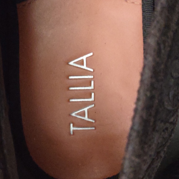 Tallia Patritzio Men's Tooled Leather Loafers - Picture 9 of 9